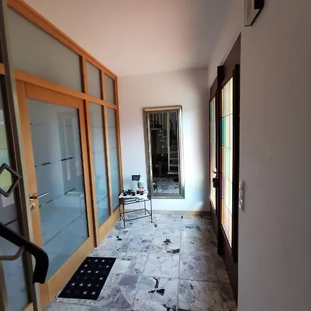 Appartement Kucks-ferienwohnung *